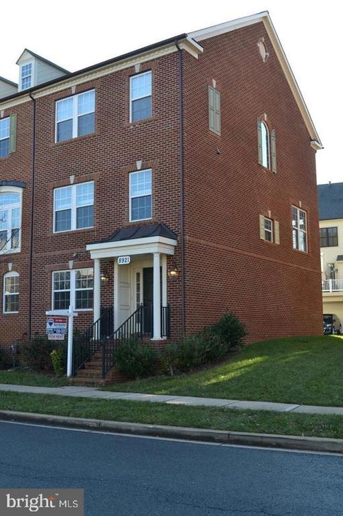 8921 Amelung St, FREDERICK, MD, 21704-7918 | Card Image
