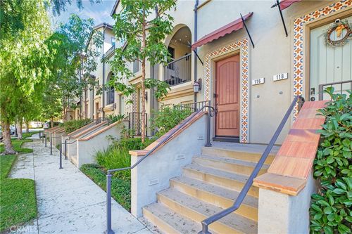 116 Neptune, Irvine, CA, 92618-1198 | Card Image