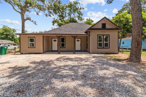 b-436 E Peach St, Angleton, TX, 77515-4919 | Card Image