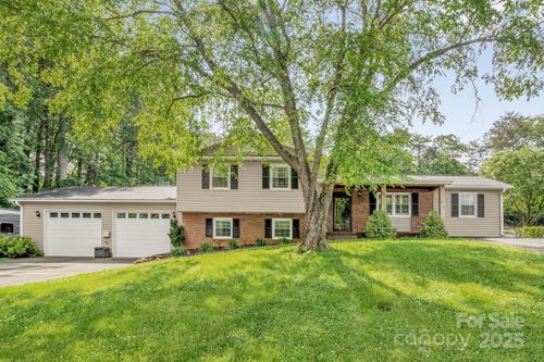 213 Turkey Hill Dr, King, NC, 27021-9756 | Card Image