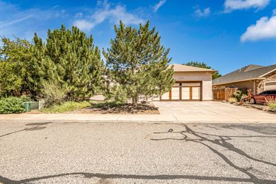 374 Arches Drive, House other with 3 bedrooms, 2 bathrooms and null parking in Fruita CO | Image 2