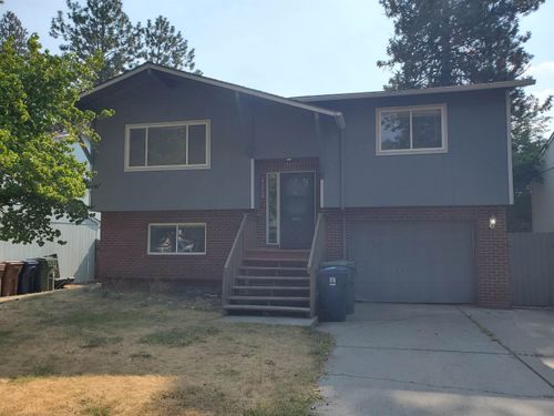 4224 E 35th Ave, Spokane, WA, 99223-5938 | Card Image