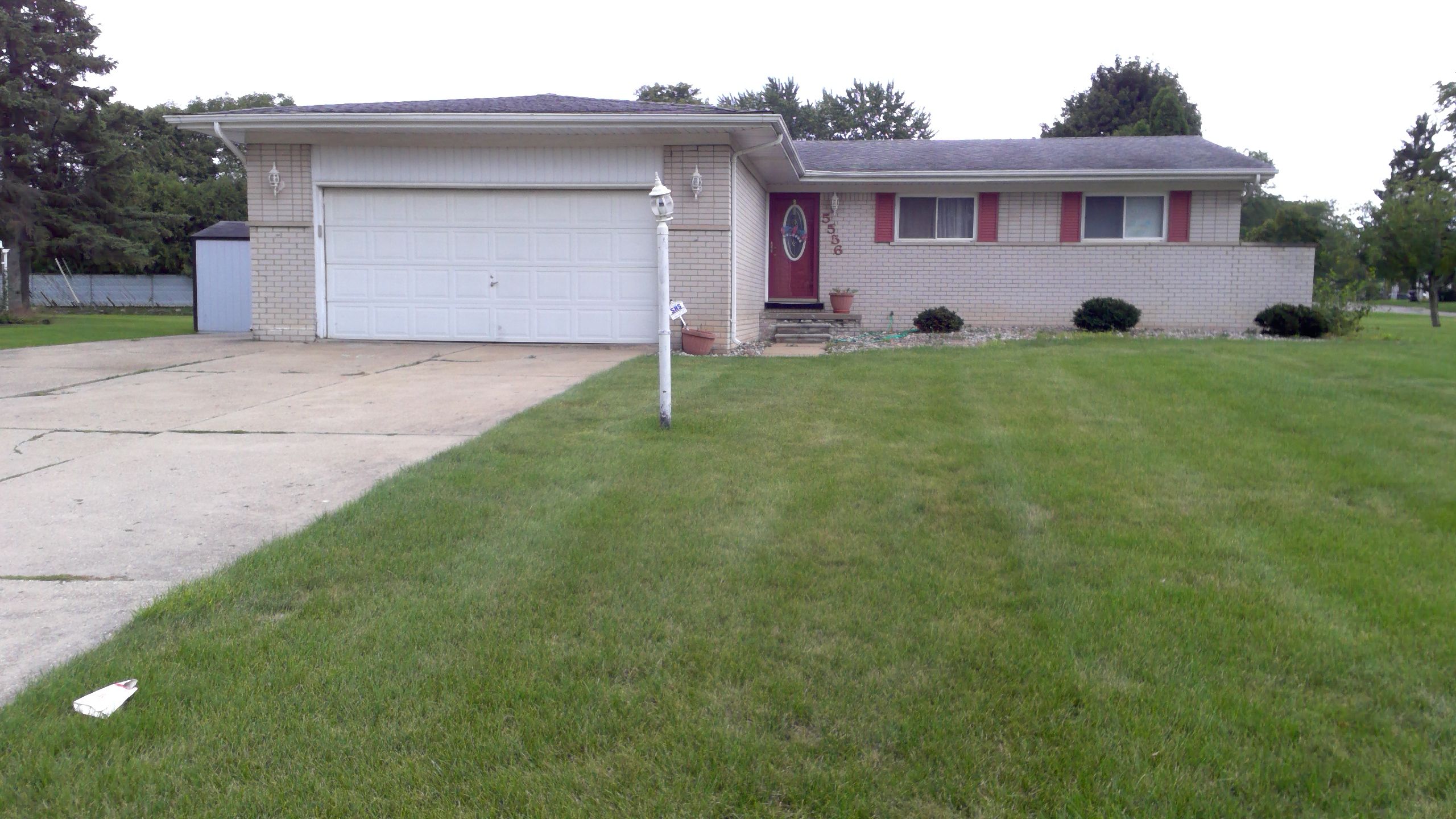 Moceri Ln, Grand Blanc, MI 48439