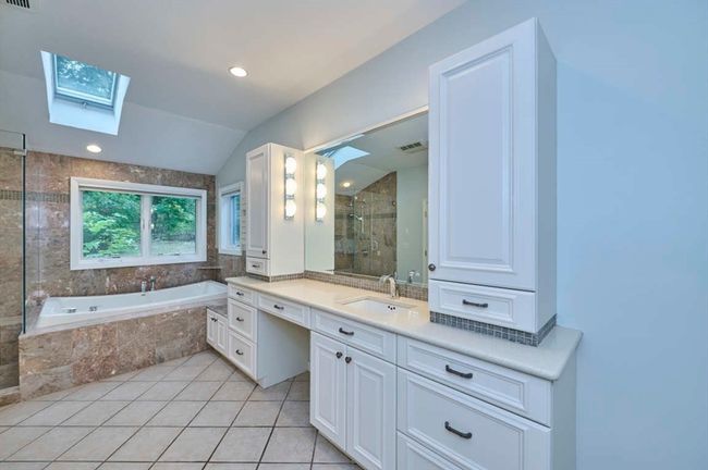 274 Cochituate Rd, House other with 4 bedrooms, 3 bathrooms and 8 parking in Wayland MA | Image 16