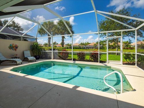 8672 Genova Ct, NAPLES, FL, 34114-2748 | Card Image