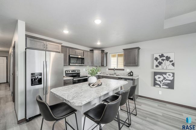 1600 N Tina Dr, House other with 3 bedrooms, 2 bathrooms and null parking in Sioux Falls SD | Image 17
