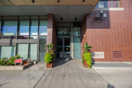 {{alt}} | Card Image