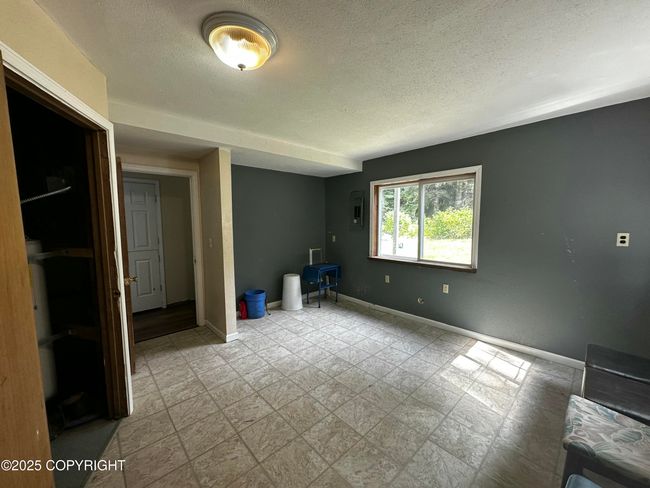 Downstairs spare room | Image 6