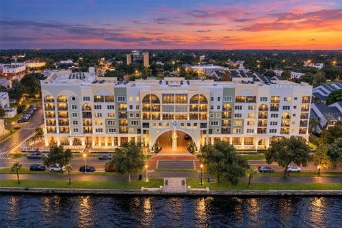 201-225 W Seminole Blvd, SANFORD, FL, 32771-1309 | Card Image