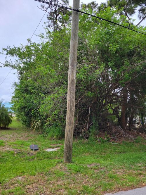 1109 Sw Abingdon Ave, Port St. Lucie, FL, 34953-7328 | Card Image