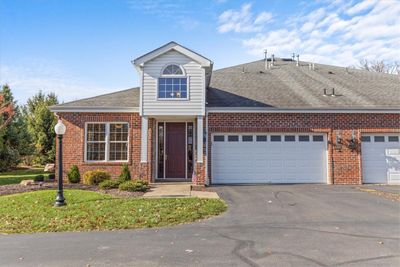 4804 Senate Ct, Condo with 3 bedrooms, 2 bathrooms and 2 parking in Adams Twp PA | Image 3