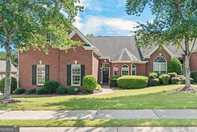 5485 Villa Lake Court, Townhouse with 3 bedrooms, 3 bathrooms and null parking in Suwanee GA | Image 3