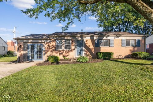 748 Maple Ln, Brownsburg, IN, 46112-1730 | Card Image