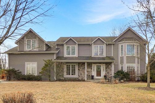 N52W16073 Bette Drive, Menomonee Falls, WI, 53051 | Card Image