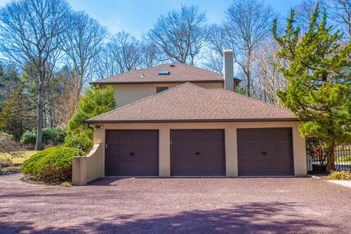 7 Soundcrest Ln, Lloyd Harbor, NY, 11743-9790 | Card Image