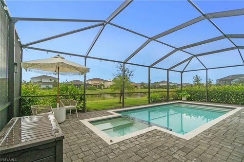 2118 Hamlin St, NAPLES, FL, 34120-5643 | Card Image