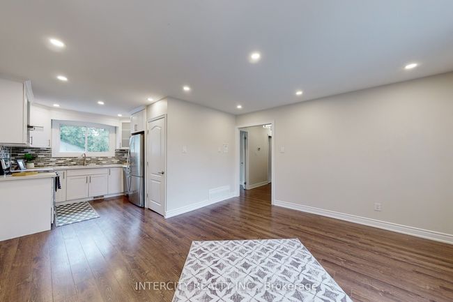 122 Rutherford Rd N, House other with 5 bedrooms, 2 bathrooms and 6 parking in Brampton ON | Image 7