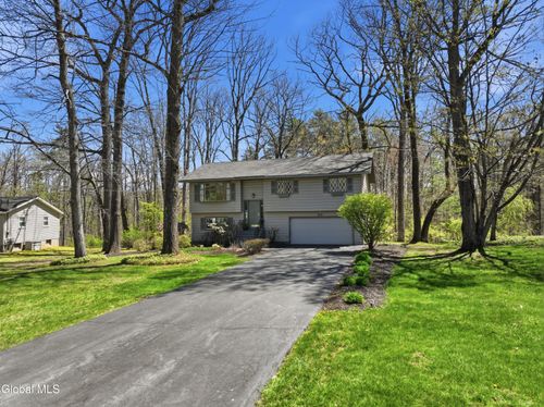 874 Maxwell Dr, Niskayuna, NY, 12309-3047 | Card Image