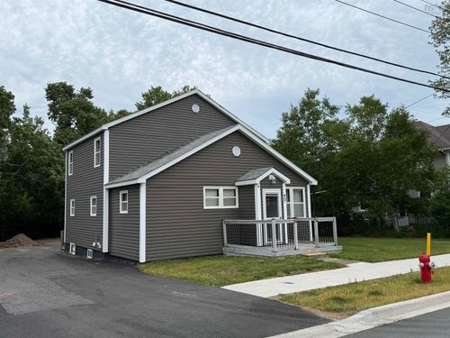 40 Claremont Ave, Stellarton, NS, B0K1S0 | Card Image