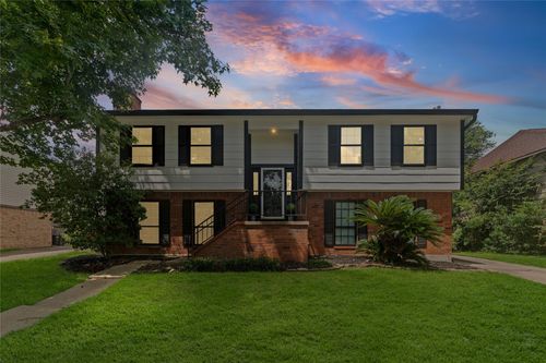 15819 Maple Manor Dr, Houston, TX, 77095-3670 | Card Image