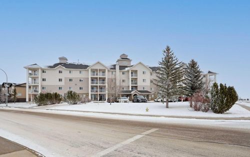 412-204 17 St E, Brooks, AB, T1R1R1 | Card Image