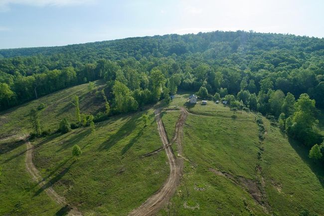 40.46AC Barker Cove Loop, Home with 1 bedrooms, 1 bathrooms and null parking in Palmer TN | Image 47