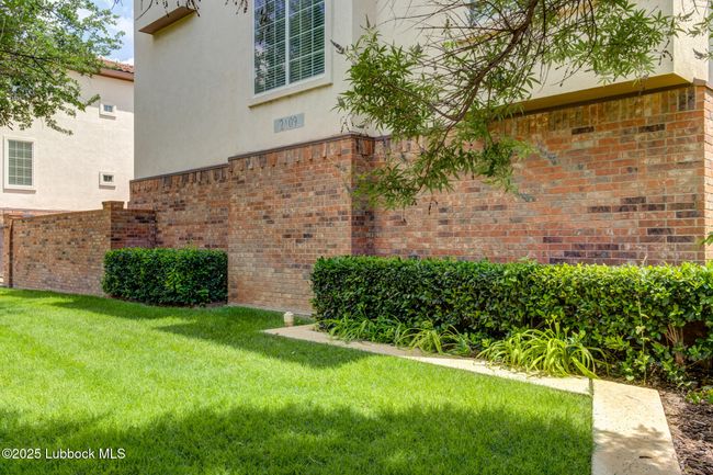 APT-4 - 2109 Main St, Condo with 3 bedrooms, 4 bathrooms and null parking in Lubbock TX | Image 4