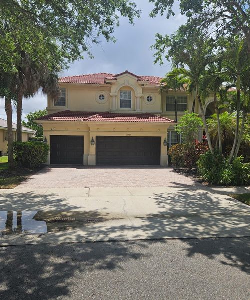 13382 Lakepointe Cir, Cooper City, FL, 33330-2624 | Card Image