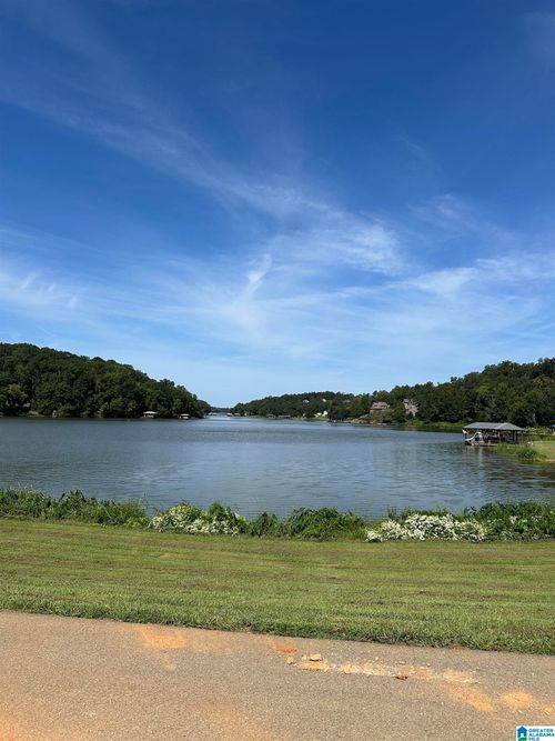 304-1 Eureka Rd, Lincoln, AL, 35096-7502 | Card Image