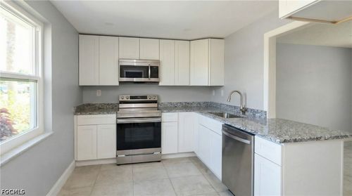 apt-112-1828 Pine Valley Dr, Fort Myers, FL, 33907-4706 | Card Image