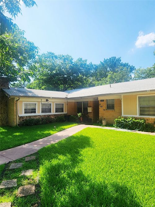 1021 Ross Dr, Irving, TX, 75061-5244 | Card Image