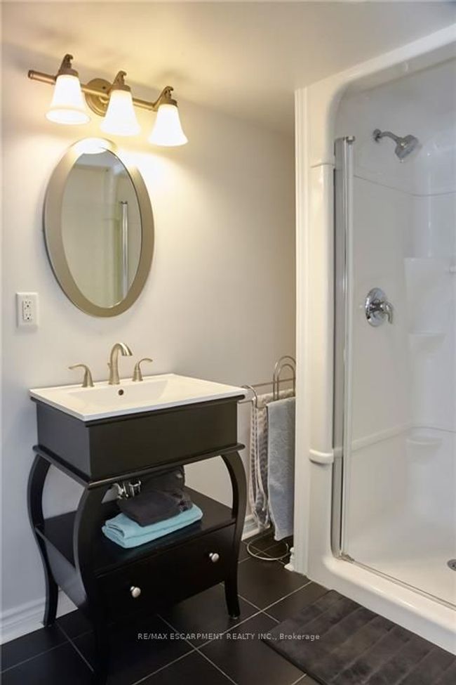 1 - 195 Wilson St W, House other with 2 bedrooms, 4 bathrooms and 2 parking in Ancaster ON | Image 27