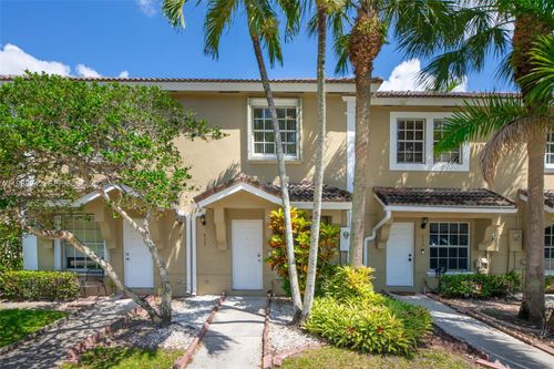 0-435 Sw 122nd Ter, Pembroke Pines, FL, 33025-5903 | Card Image