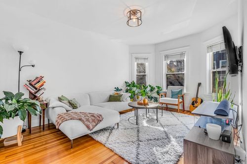 apt-2-26 Peverell St, Boston, MA, 02125-2479 | Card Image