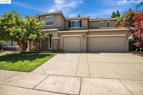 1319 Teal Hollow Dr, Yuba City, CA, 95993-8885 | Card Image