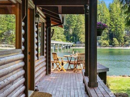 100 E Treasure Island Rd, Allyn, WA, 98524-8600 | Card Image