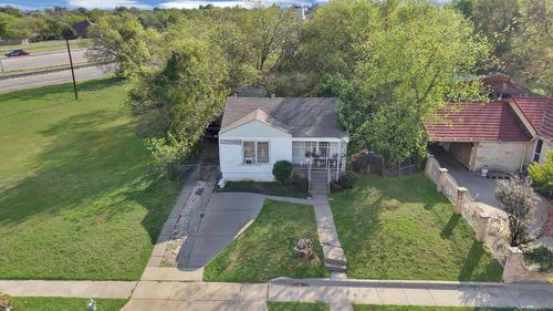 2813 S Wesleyan Drive, Fort Worth, TX, 76105 | Card Image