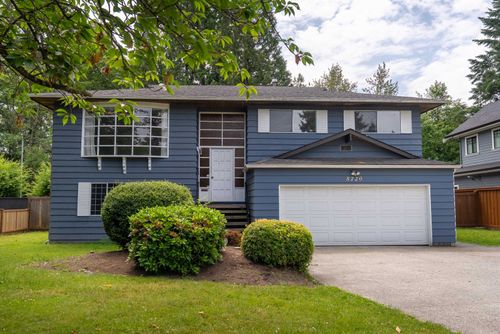 5720 Cedarwood St, Burnaby, BC, V5G2K6 | Card Image