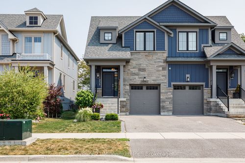 238 Courtland St, Blue Mountains, ON, L9Y4E2 | Card Image