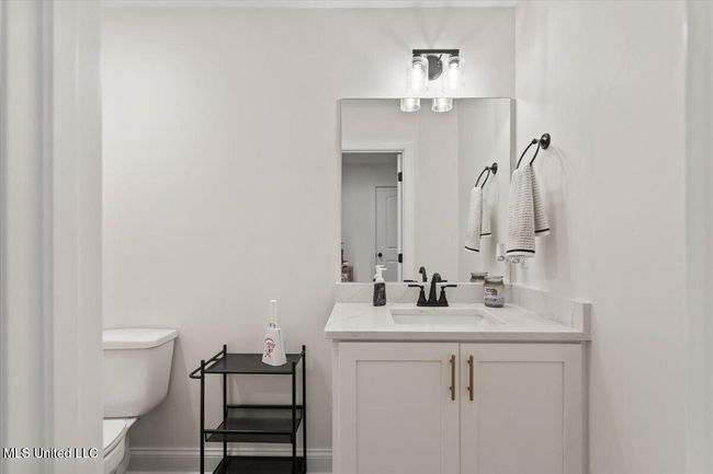 Bathroom 3.5 | Image 20