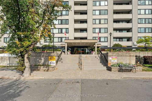 704-265 Poulin Ave, Ottawa, ON, K2B7Y8 | Card Image
