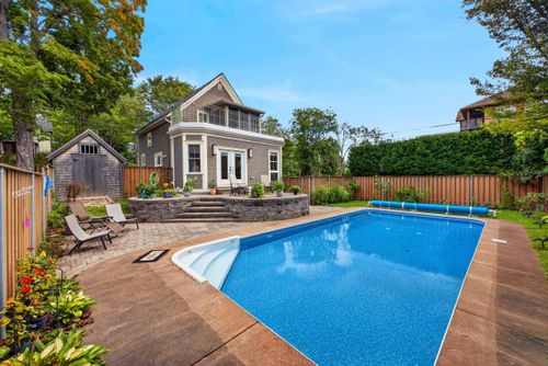 80 Willow Ave, House with 4 bedrooms, 2 bathrooms and 2 parking in New Glasgow NS | Card Image