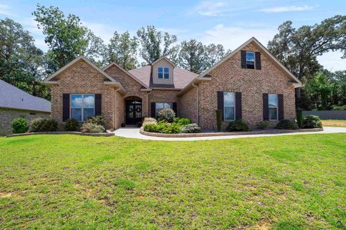 300 Rustic Live Oak Trl, Bonaire, GA, 31005-4231 | Card Image
