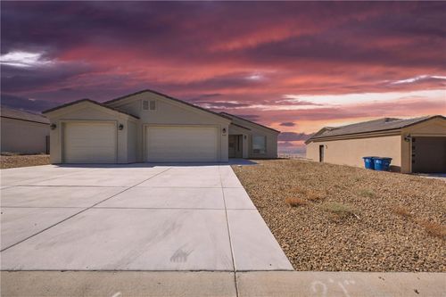 849 Campbell Rd, Bullhead City, AZ, 86429-8965 | Card Image