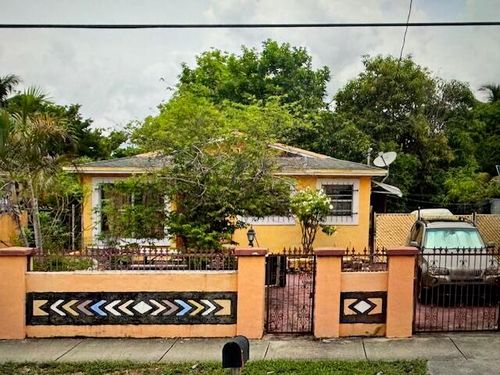 2901 Nw 26th St, Oakland Park, FL, 33311-2013 | Card Image