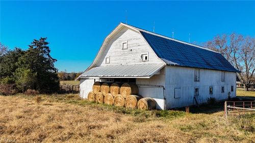 6654 Phillippi Rd, Liberty, NC, 27298-9321 | Card Image