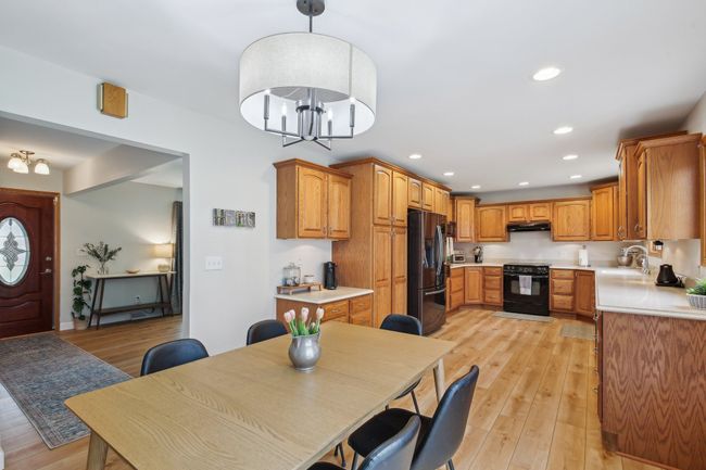 Dining room and kitchen | Image 8