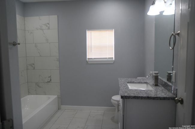 1115 W 4 Th St, House other with 3 bedrooms, 1 bathrooms and null parking in Freeport TX | Image 9