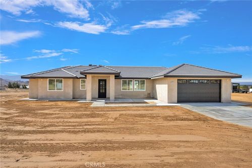 23771 Pala Ln, Apple Valley, CA, 92307-6795 | Card Image