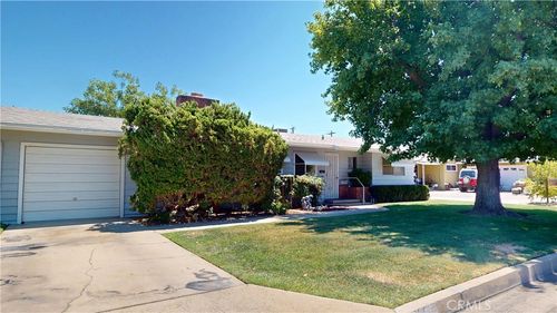 125 Hilton St, Madera, CA, 93637-4251 | Card Image